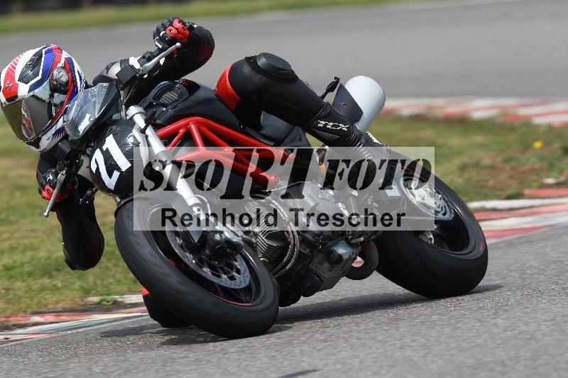 Archiv-2022/13 25.04.2022 Plüss Moto Sport ADR/Freies Fahren/21